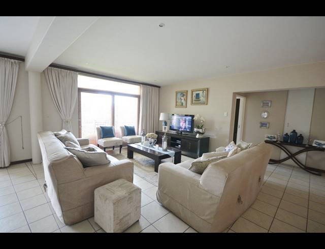 4 BEDROOM APARTMENT FOR SALE IN EMFULENI GOLF ESTATE